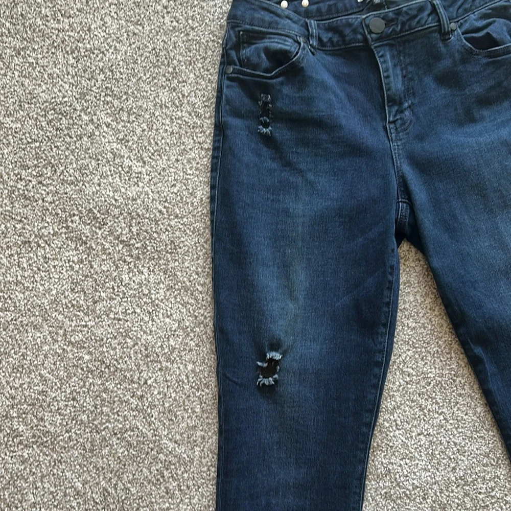 CABI CAbi Dusk Destructed Vintage Curvy Skinny Size 10 Dark Wash Denim EUC - Picture 7 of 11